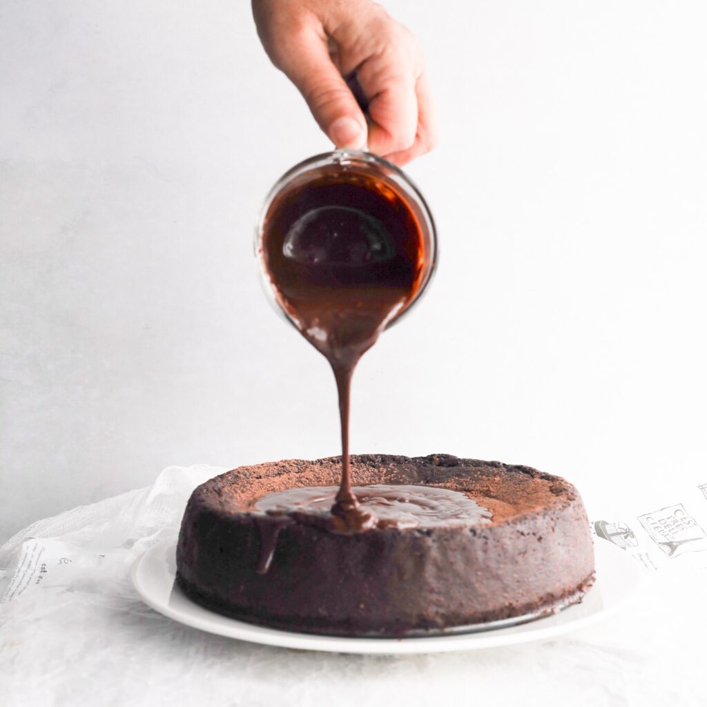 Delicious and decadent gluten and grain-free chocolate cake made with cooked quinoa. A moist gluten-free chocolate cake that is easy to make.