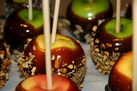 caramel apples 016 gluten free caramel apples