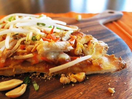 gluten-free thai chicken pizza