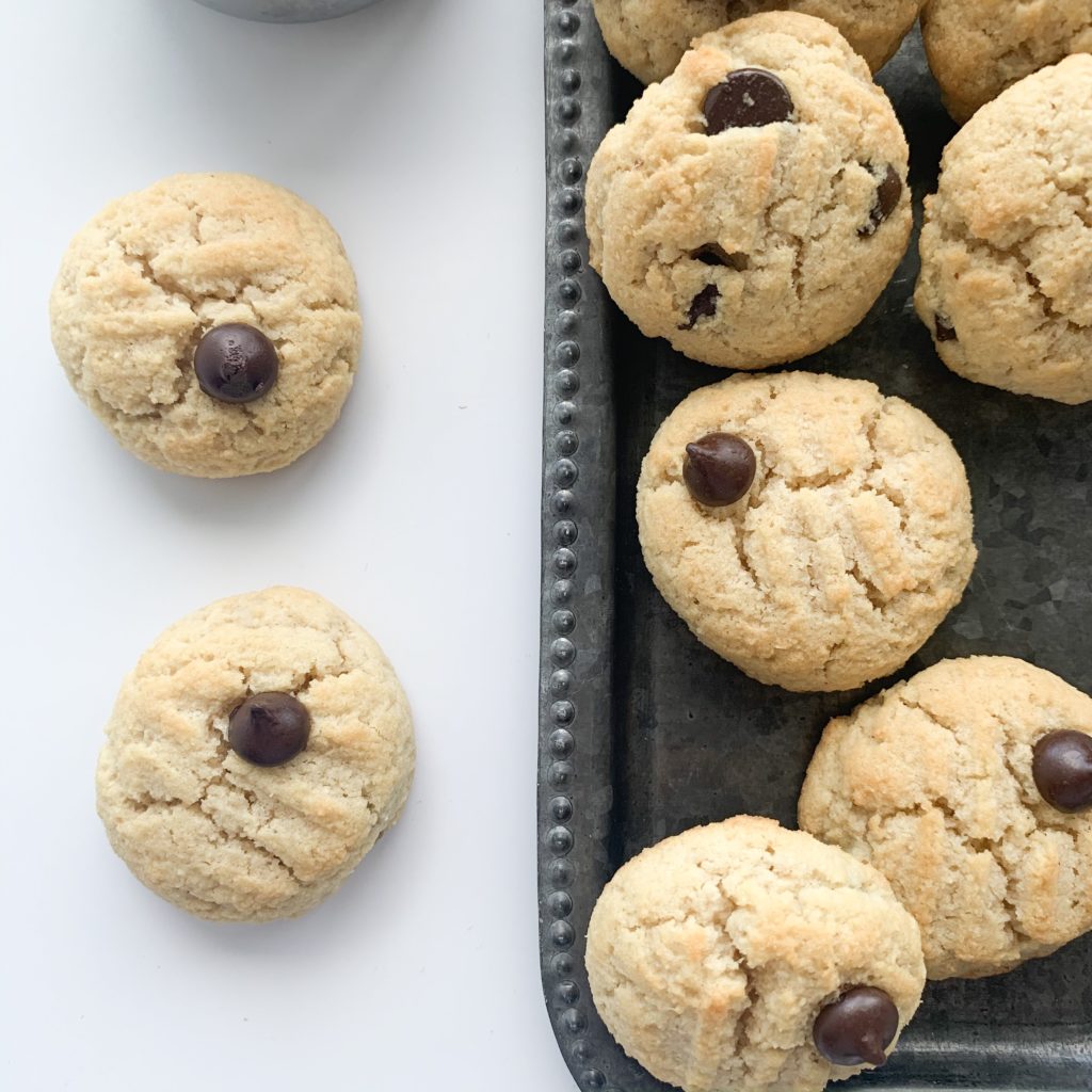 Keto Chocolate chip cookies
