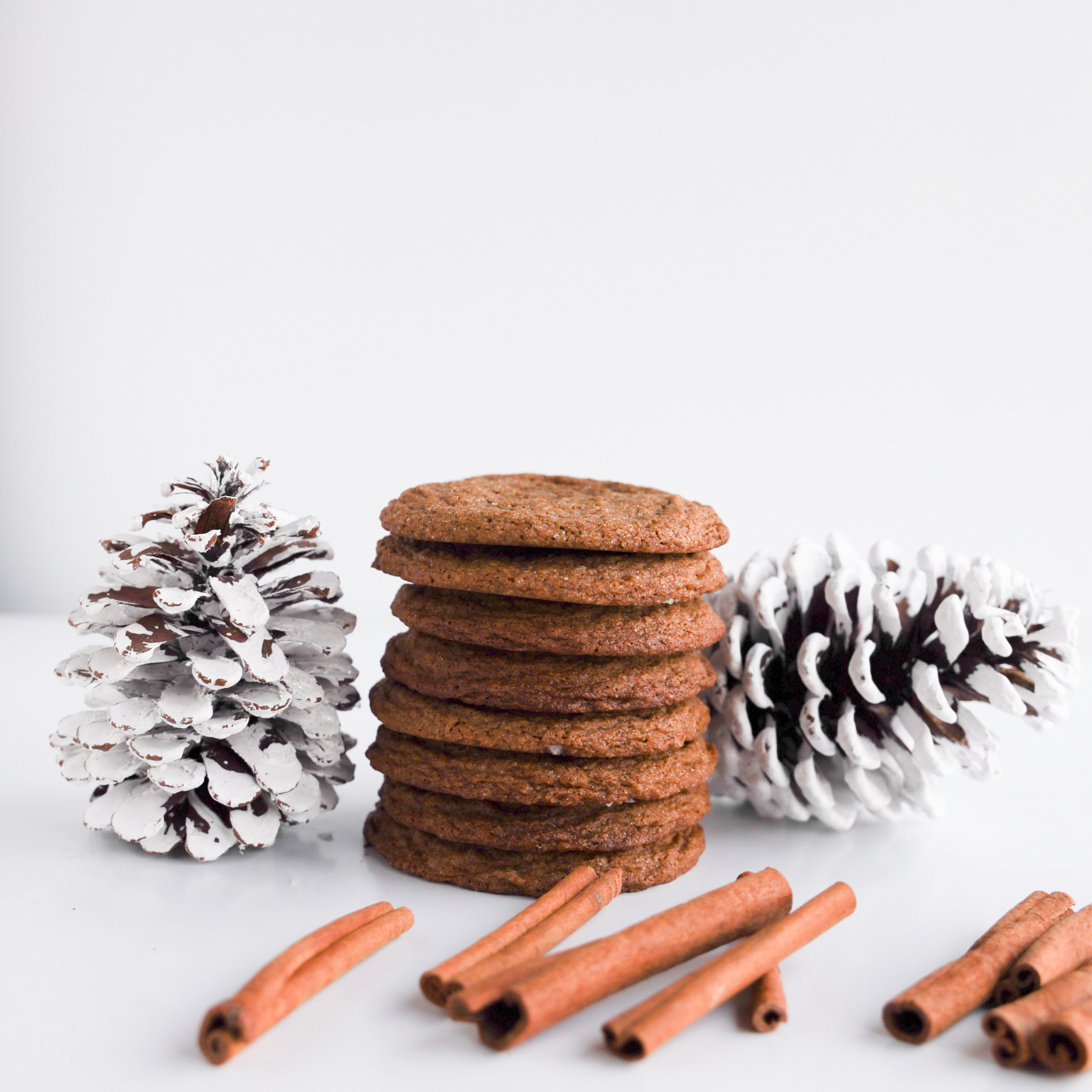 Gluten-free molasses cookie