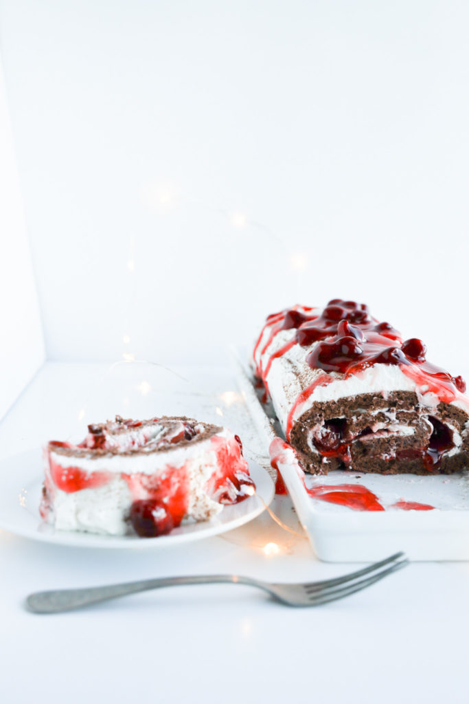 Gluten-free chocolate cake roll