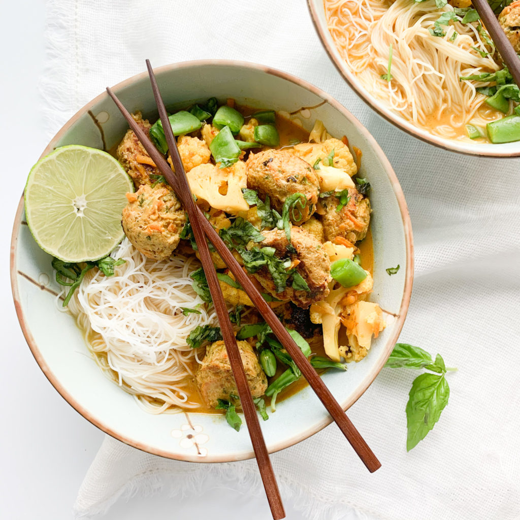 These curry meatball bowls are the perfect comfort food for busy weeknights.