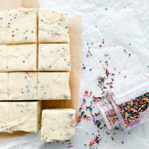 Make this simple and easy 4 ingredient gluten-free confetti fudge in less than 10 minutes.